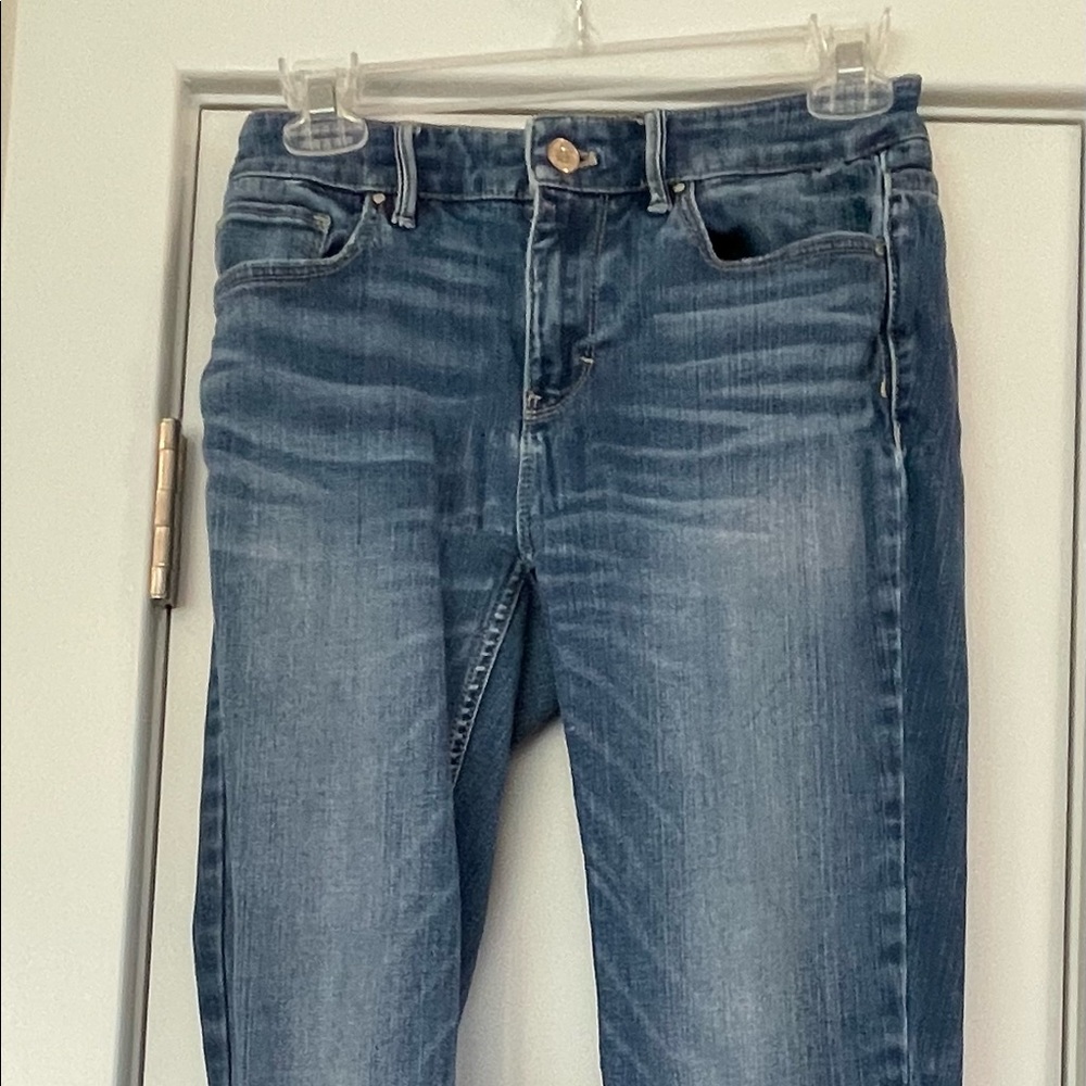 White House Black Market medium wash denim size 0